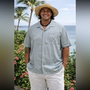 #18 Tommy bahama shirt